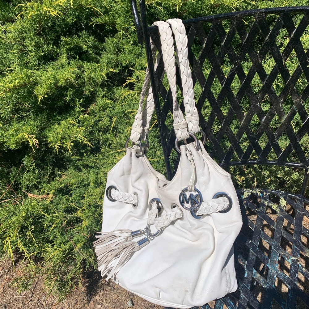MICHAEL Michael Kors Cream Hobo with Silver Hardware,HP26x4